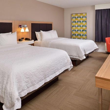 Hampton Inn Greensboro East / Mcleansville Экстерьер фото