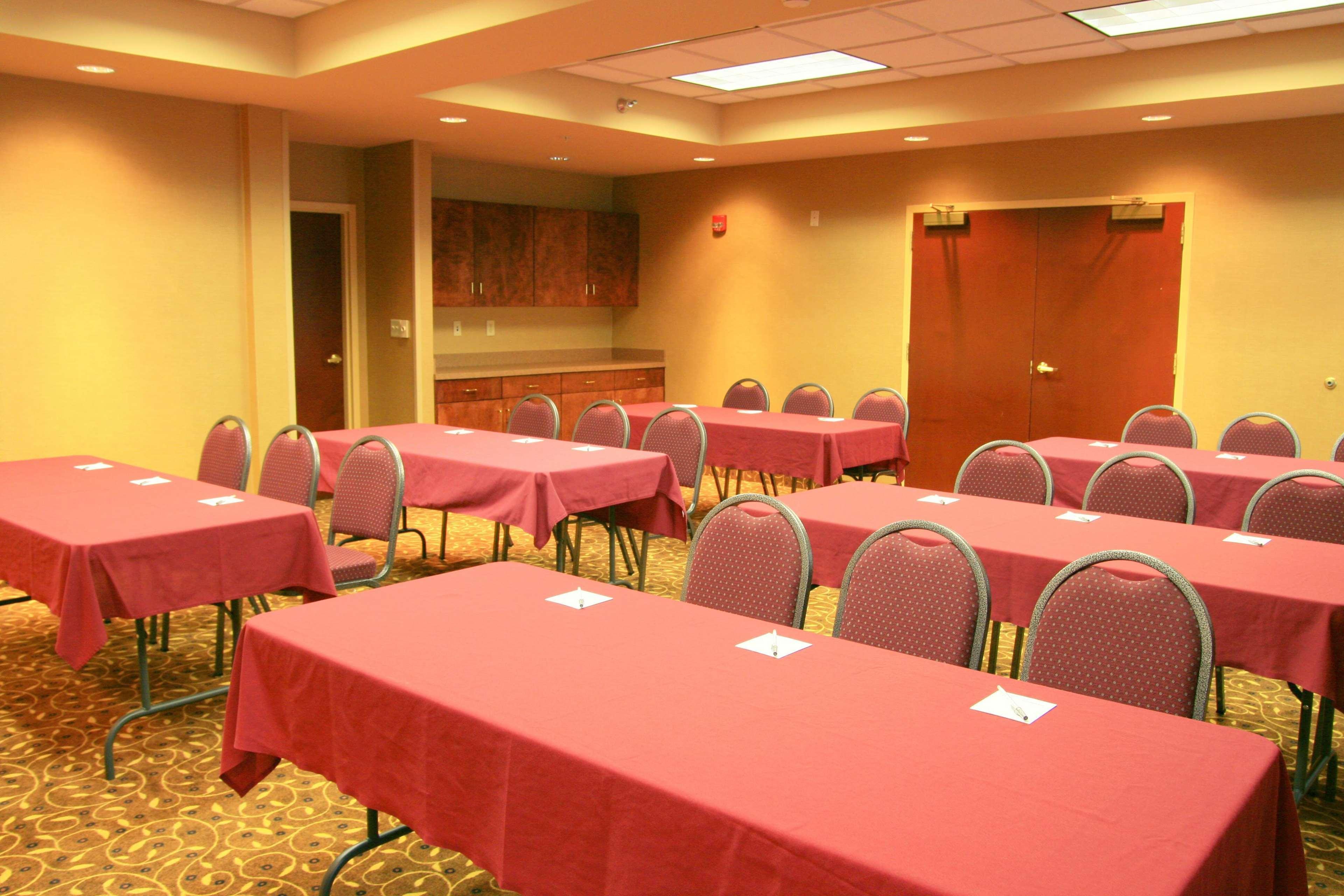 Hampton Inn Greensboro East / Mcleansville Удобства фото