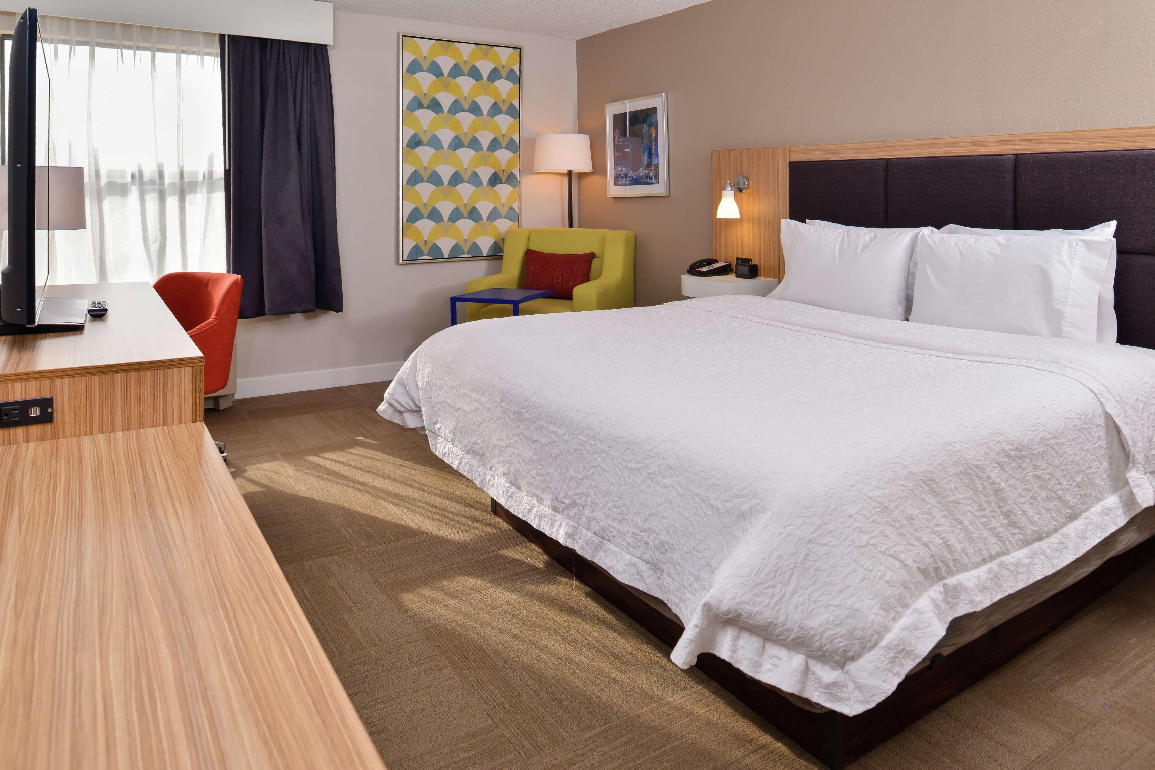 Hampton Inn Greensboro East / Mcleansville Экстерьер фото