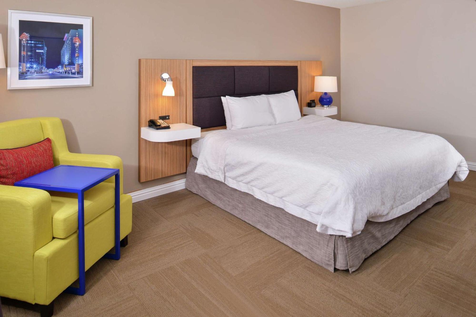 Hampton Inn Greensboro East / Mcleansville Экстерьер фото