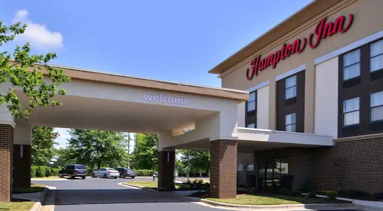 Hampton Inn Greensboro East / Mcleansville Экстерьер фото